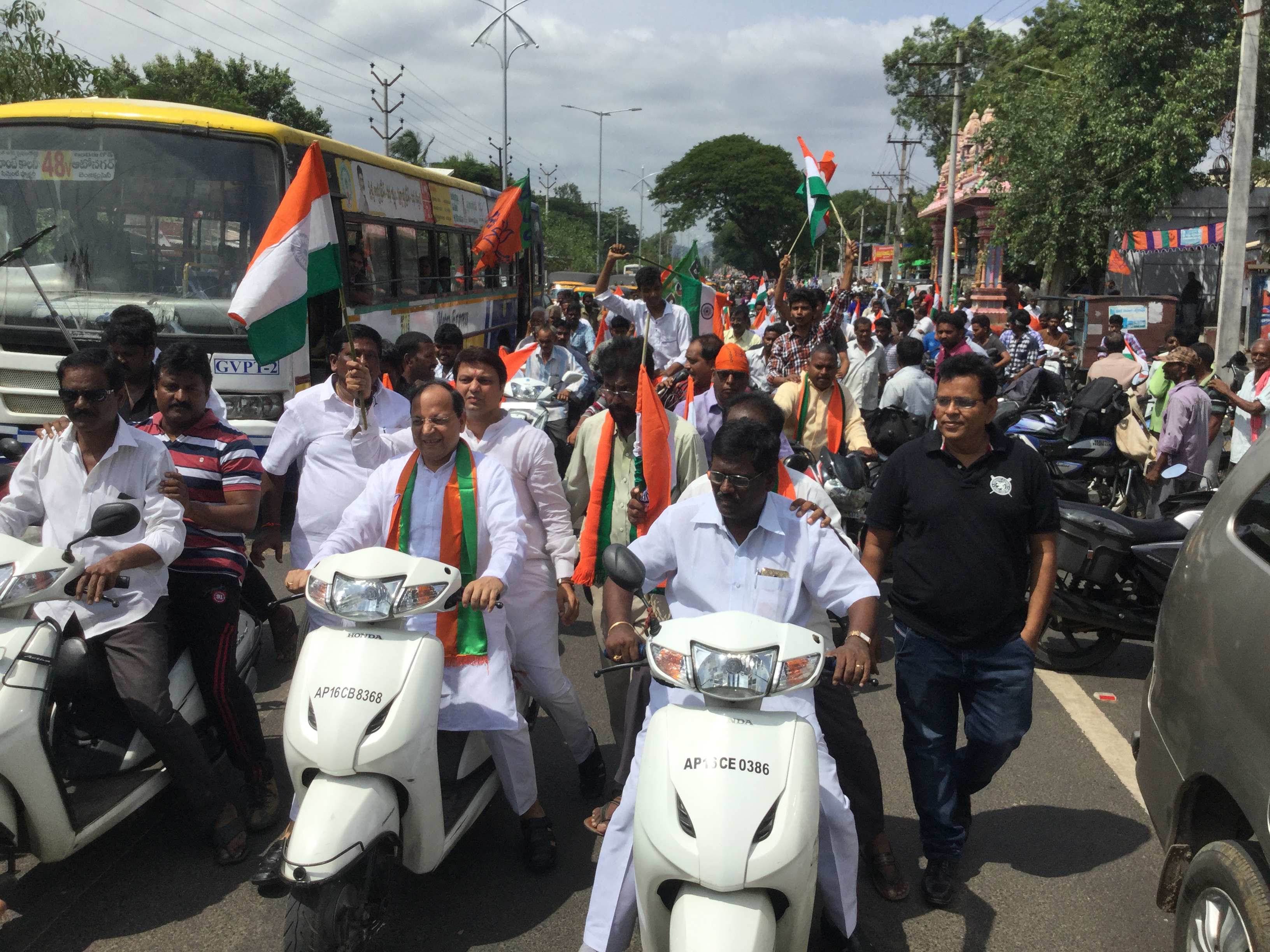 Arun Singh Tiranga Yatra at Vijayawada Andhra Pradesh